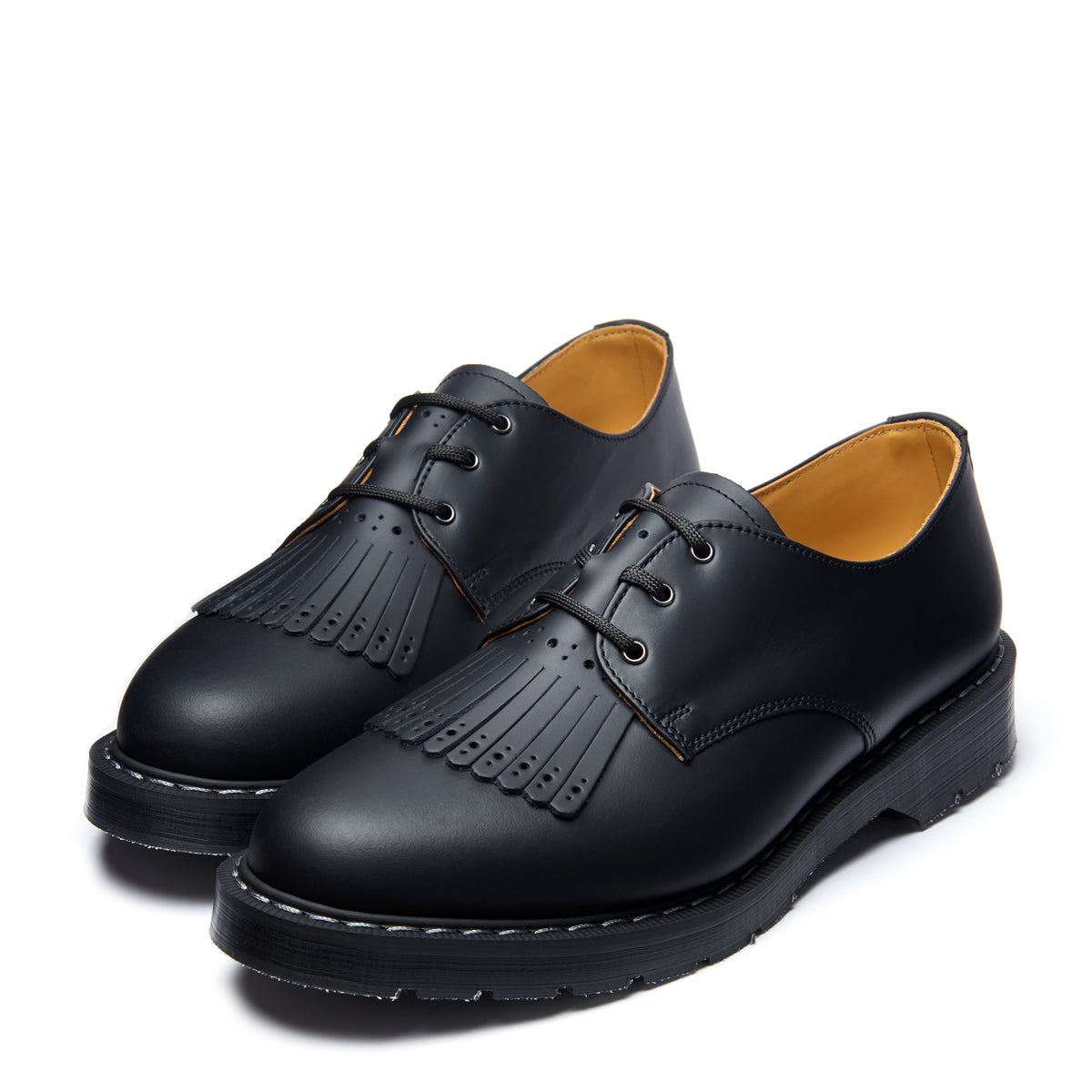 ? Dr. Martens “Sussex” Chukka Boots | Men’s 10 US |‎ Tan Pebbled Leather Curious about sustainable shoes from Sweden, that actually  main image 3